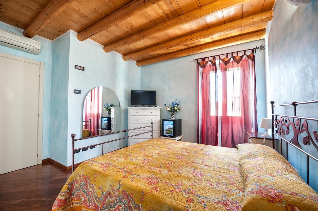 Villa Pace Pozzolengo Bilik gambar