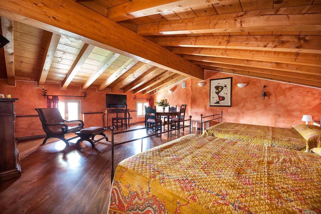 Villa Pace Pozzolengo Bilik gambar