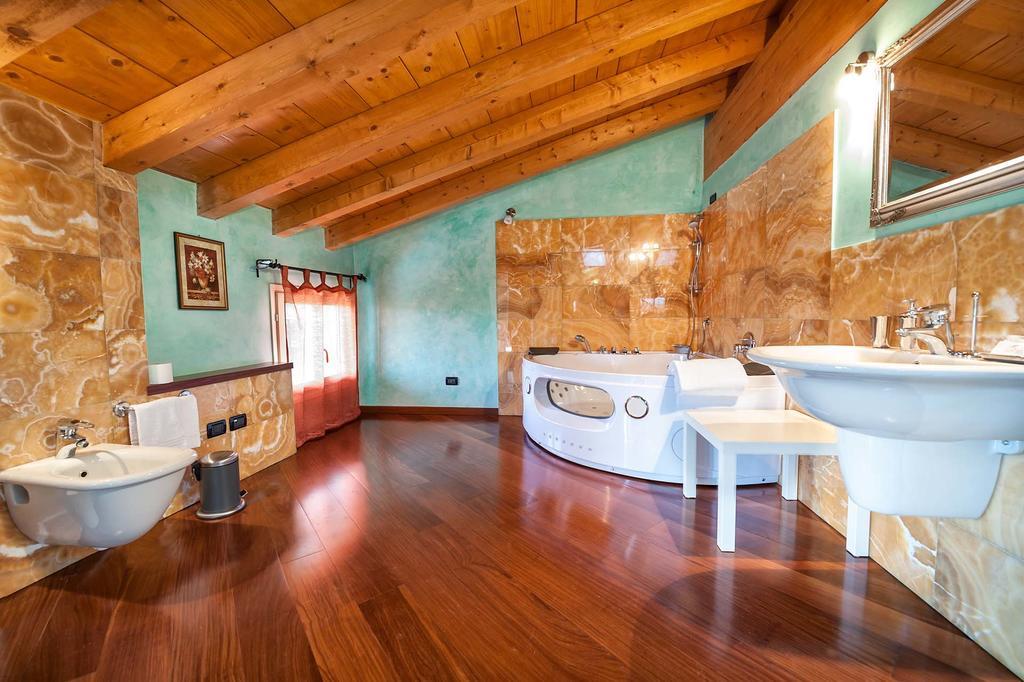 Villa Pace Pozzolengo Luaran gambar